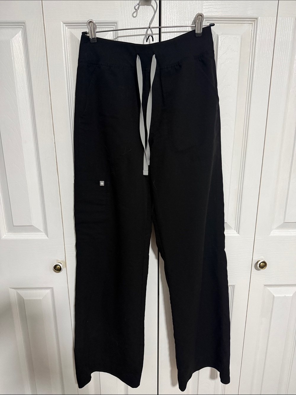 FIGS Isabel High-Rise Wide-Leg Scrub Pant Black